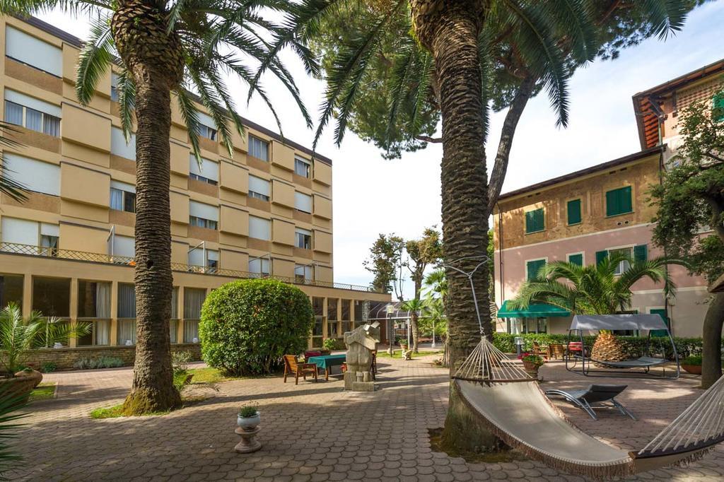 Albergo Battelli (Adults Only) Marina di Pietrasanta Exterior photo