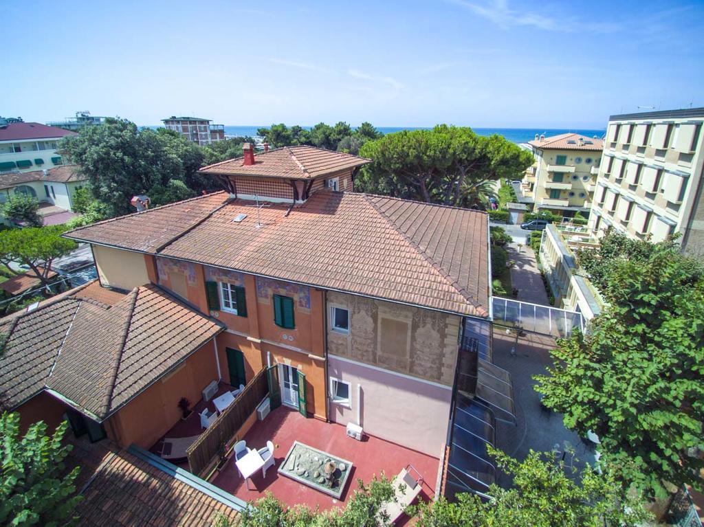 Albergo Battelli (Adults Only) Marina di Pietrasanta Exterior photo