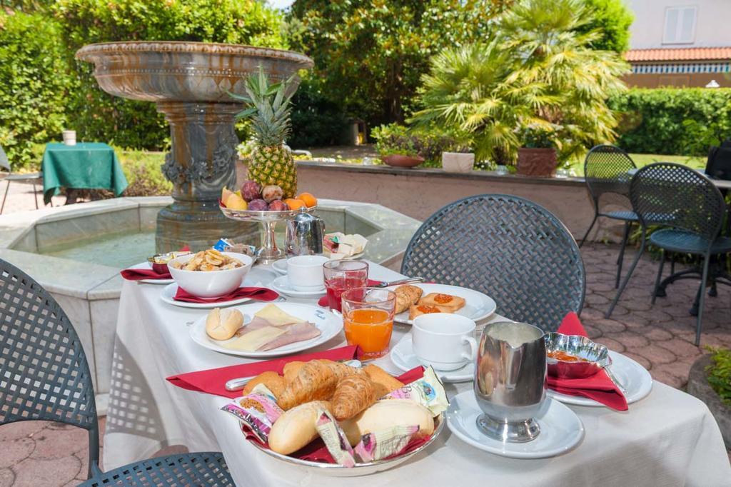 Albergo Battelli (Adults Only) Marina di Pietrasanta Exterior photo
