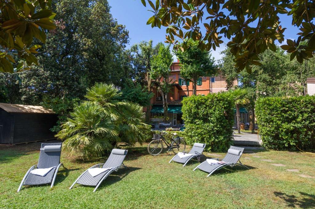 Albergo Battelli (Adults Only) Marina di Pietrasanta Exterior photo