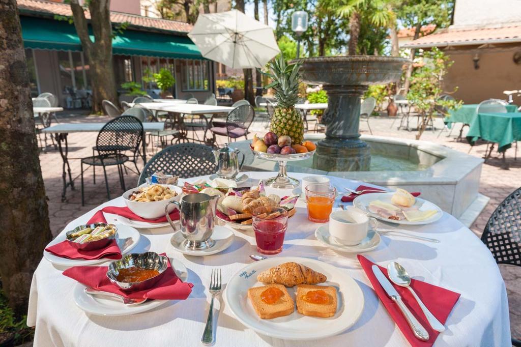 Albergo Battelli (Adults Only) Marina di Pietrasanta Exterior photo