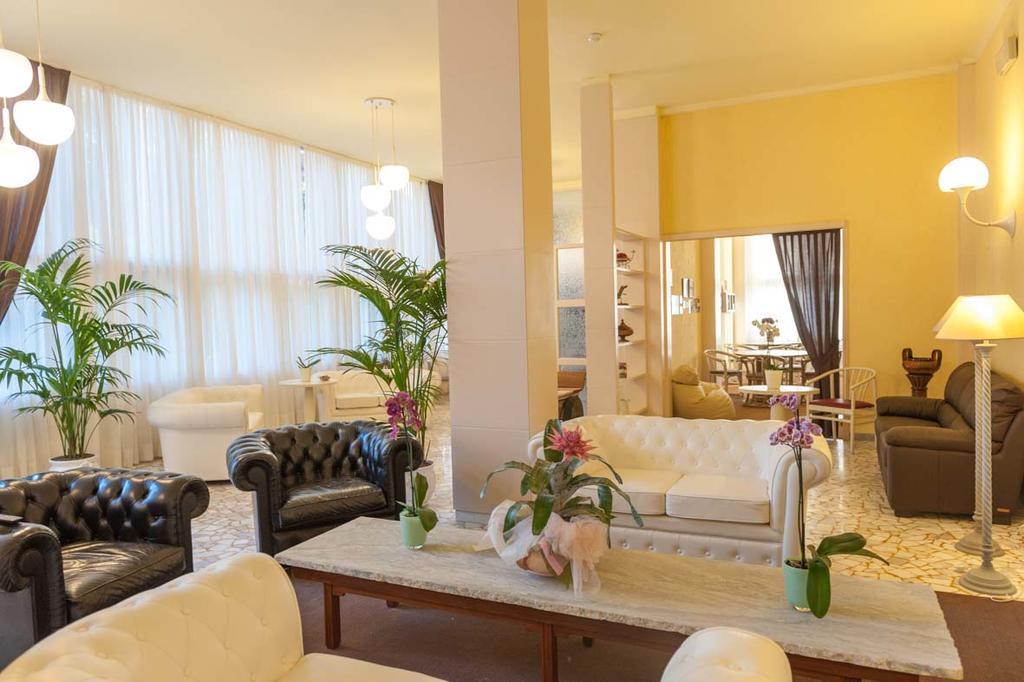 Albergo Battelli (Adults Only) Marina di Pietrasanta Exterior photo