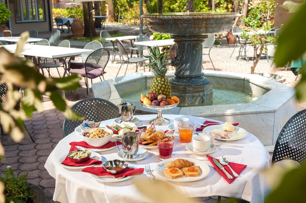 Albergo Battelli (Adults Only) Marina di Pietrasanta Exterior photo