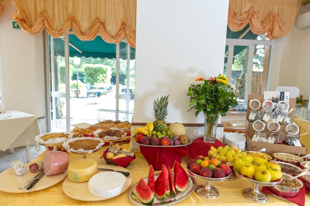 Albergo Battelli (Adults Only) Marina di Pietrasanta Exterior photo