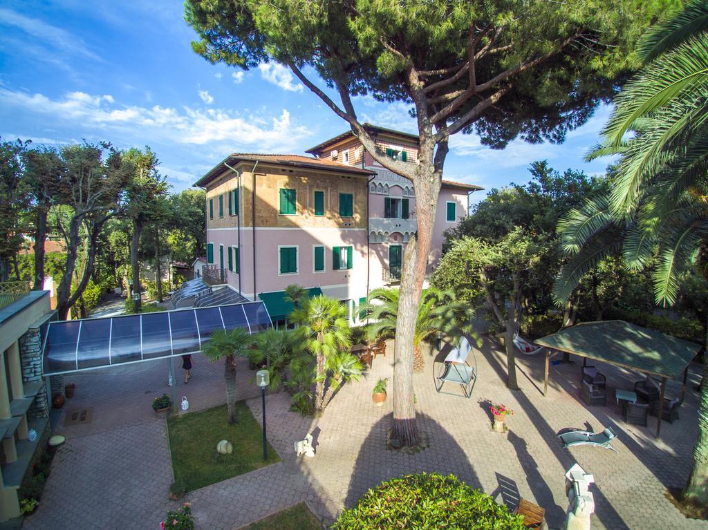 Albergo Battelli (Adults Only) Marina di Pietrasanta Exterior photo