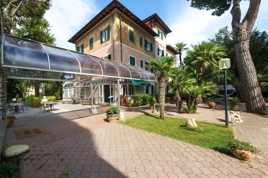 Albergo Battelli (Adults Only) Marina di Pietrasanta Exterior photo