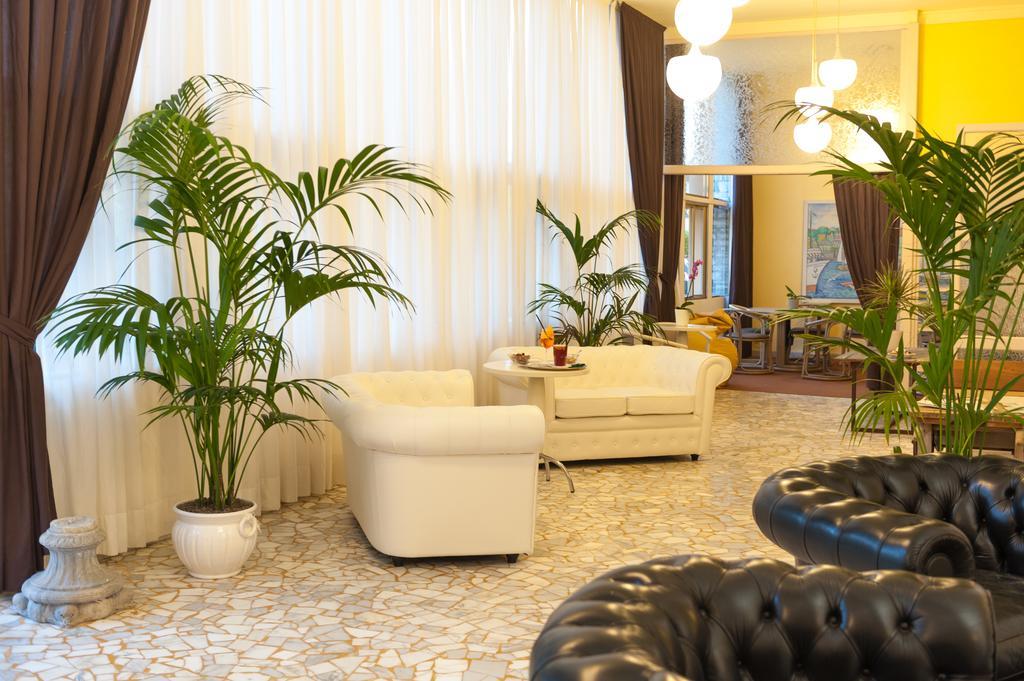 Albergo Battelli (Adults Only) Marina di Pietrasanta Exterior photo
