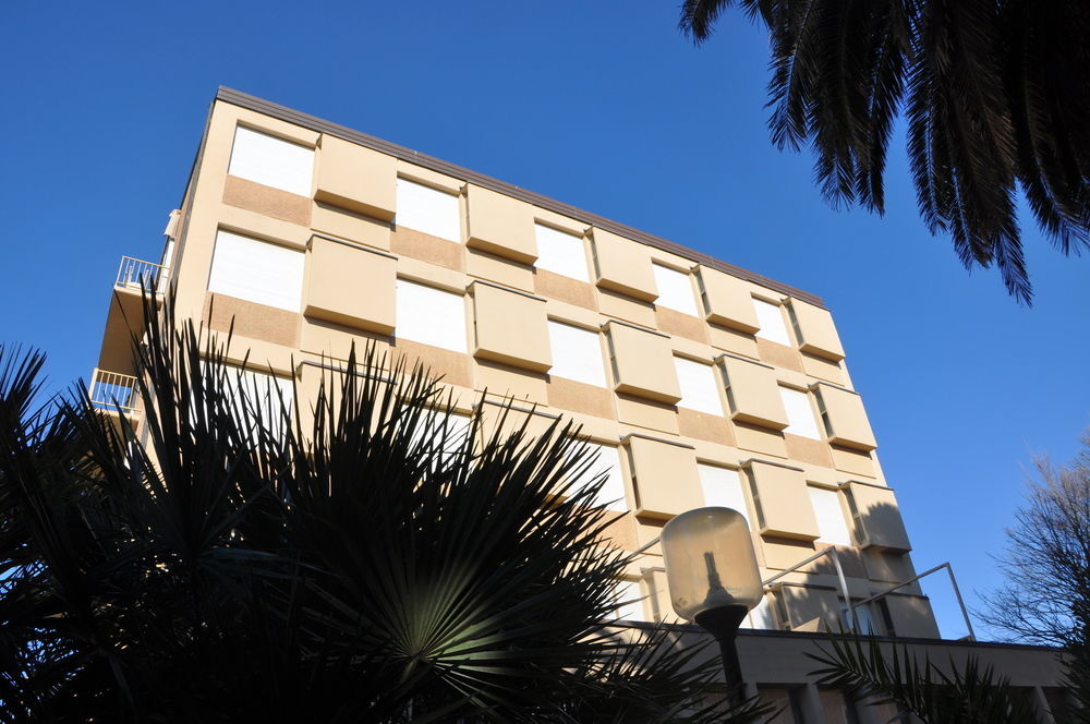 Albergo Battelli (Adults Only) Marina di Pietrasanta Exterior photo